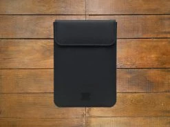 Herschel Supply Co. ACCESSORIES Herschel Supply Co "Spokane" IPad Air Sleeve 3 Herschel Supply Co. ACCESSORIES Herschel Supply Co